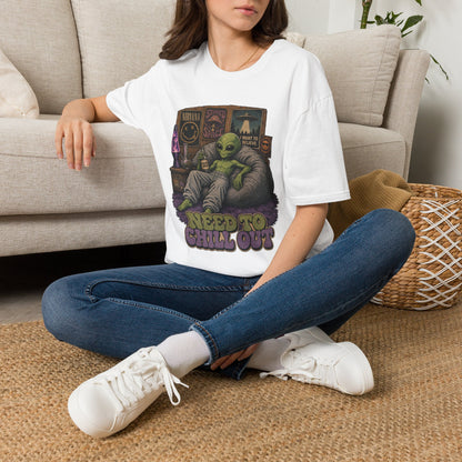 "Need to Chill Out" Alien Chillin on a Bean Bag Chair T-Shirt