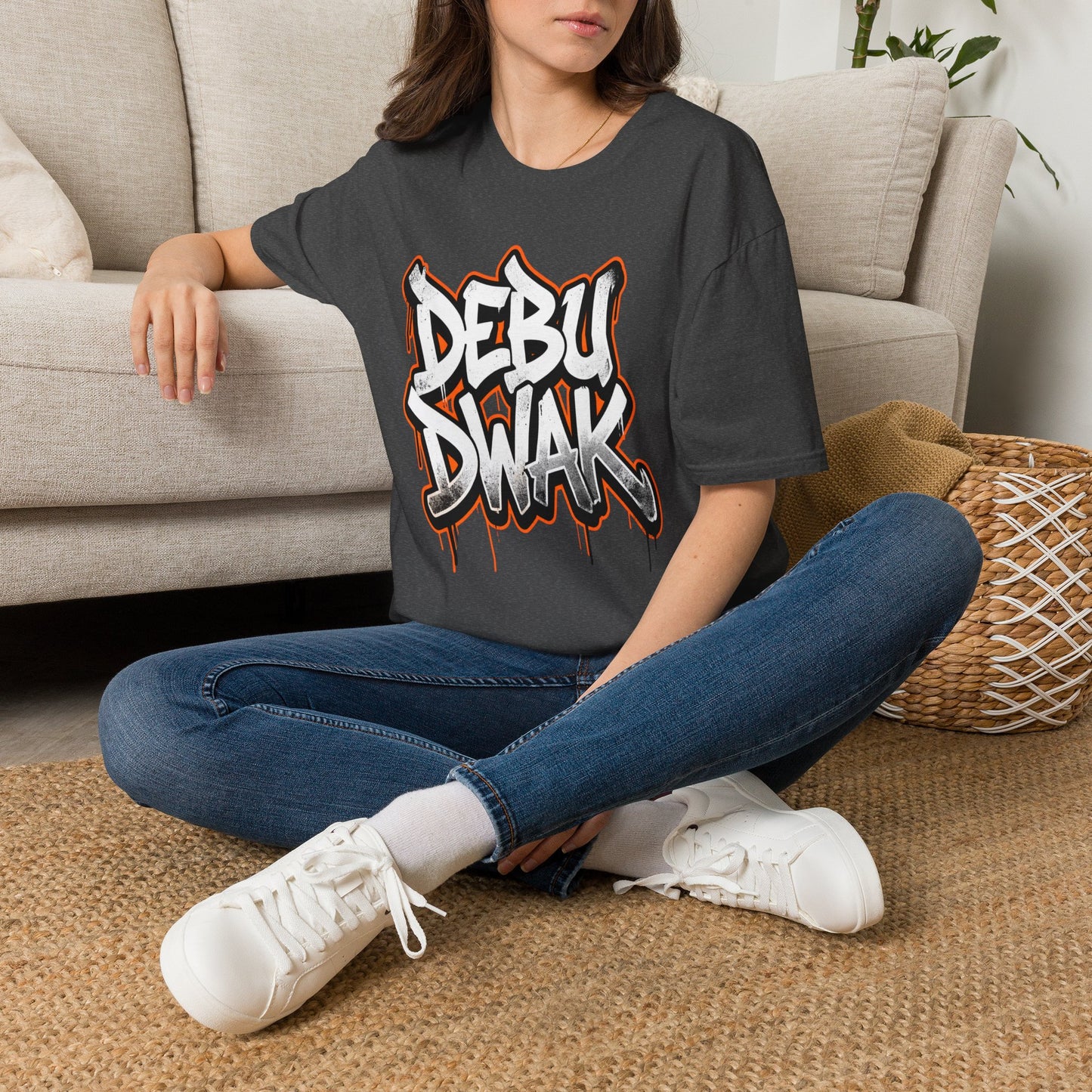 Graffiti "DEBU DWAK" Logo Graphic T-Shirt – Urban Streetwear Tee