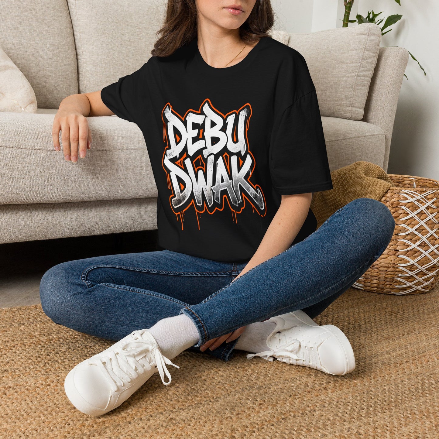 Graffiti "DEBU DWAK" Logo Graphic T-Shirt – Urban Streetwear Tee